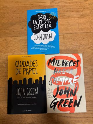 Bajo la misma estrella, Ciudades de papel y 1 más.
