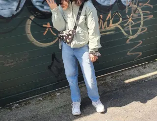 Sobrecamisa ligera tipo cazadora