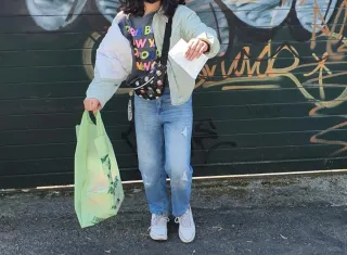 Sobrecamisa ligera tipo cazadora