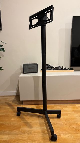 Soporte TV con ruedas