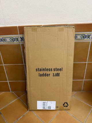 Escalera telescópica de aluminio EN 131