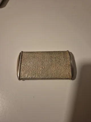 Pitillera de plata labrada