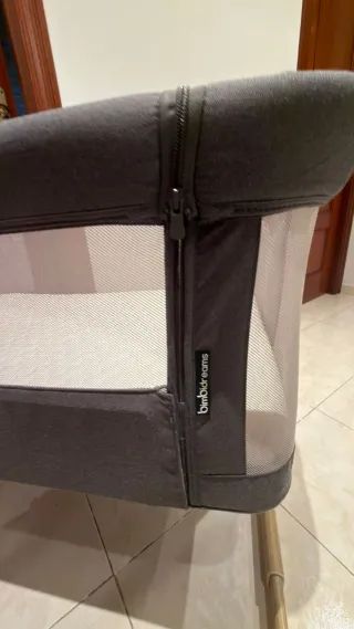 Cuna de bebé colecho gris