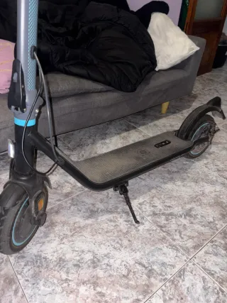 Patinete Eléctrico Gris