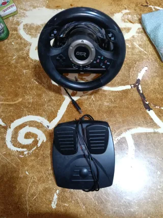 Volante e Pedali GTR per PS4