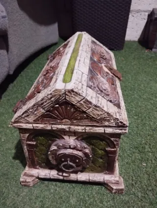 Caja decorativa de piedra y madera