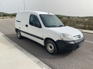 Peugeot e-Partner 2012