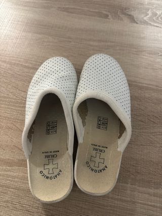 Zuecos Anatomico Blancos