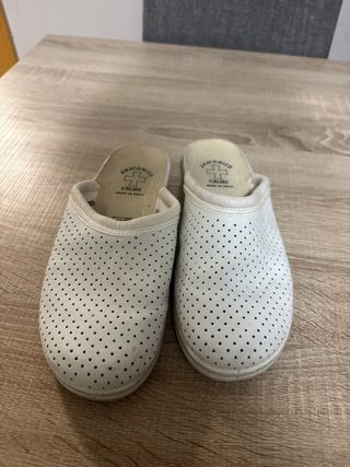 Zuecos Anatomico Blancos