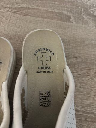 Zuecos Anatomico Blancos