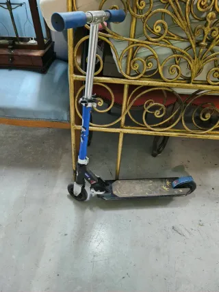 Patinete infantil azul