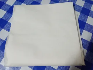 Capas, toallas y delantales para maquillaje