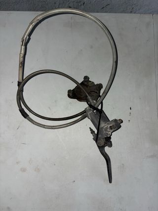 Bombas y pinzas freno Derbi Senda