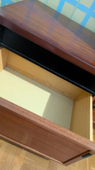 Cómoda de madera con 6 cajones y cajonera