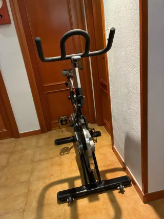 Bicicleta Estática /Ciclo indoor/Spinning/BH SB2.0