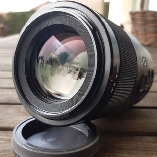 Lente Sony FE 90mm f/2.8 Macro G OSS estabilizado