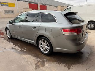 Toyota Avensis 2.2 DID 2010