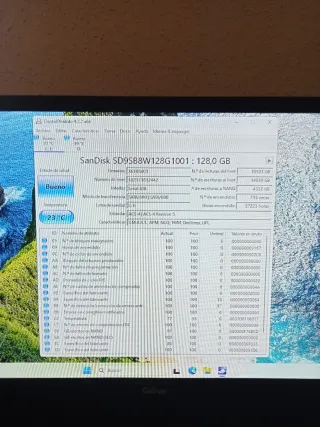 PC Sobremesa emachines Negro/Verde