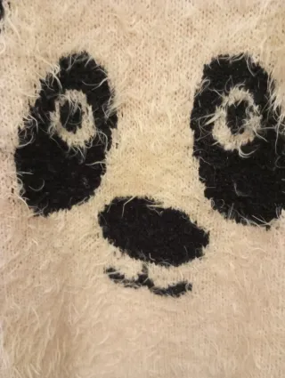Jersey de punto peludo con cara de panda
