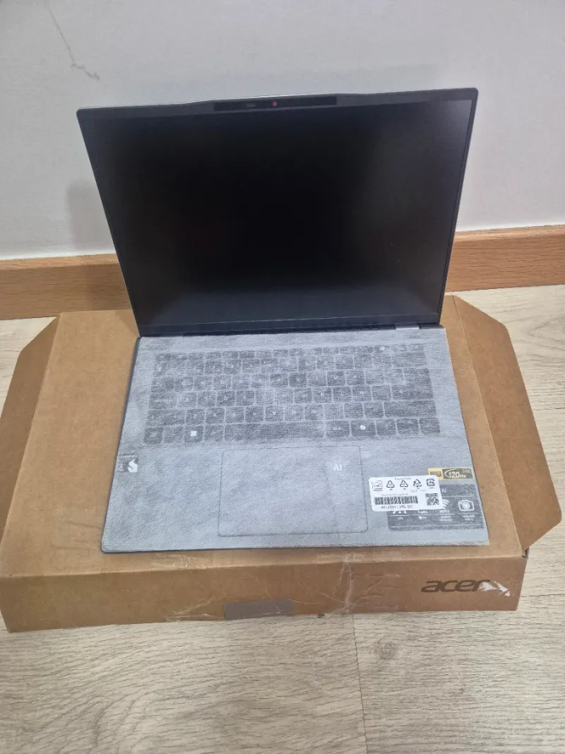 Acer Swift Go 14 AI afbeelding 2
