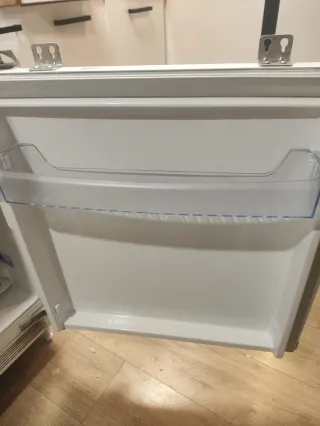 Nevera Beko cómo nueva combi con congelador