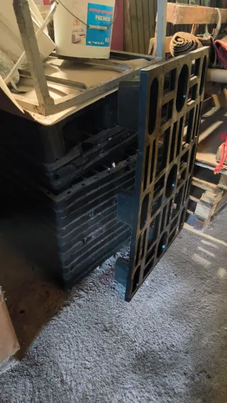 Palets de plástico negros