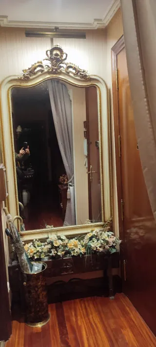 Espejo grande de estilo barroco dorado 170x105 cm.