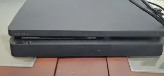 Consola Sony PS4 Slim Negra