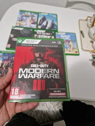 Xbox Series X 1TB SSD Negra con su mando.