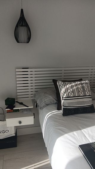 Cabezal de madera lacado blanco nuevo