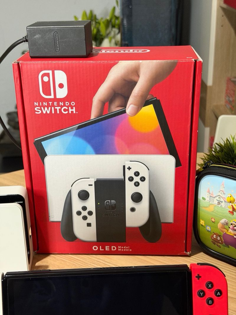 Nintendo Switch OLED + Caja y Accesorios afbeelding 4