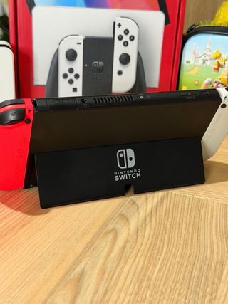 Nintendo Switch OLED + Scatola e Accessori