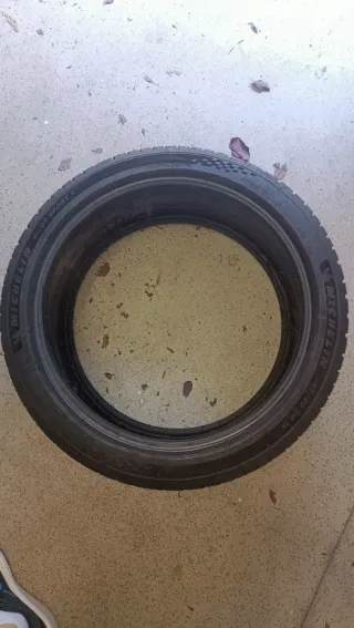 4-Neumáticos Pirelli 235/55 R19 2-Michelín 245/40/