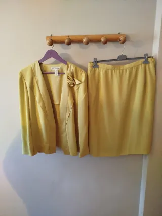 Traje amarillo ceremonia mujer
