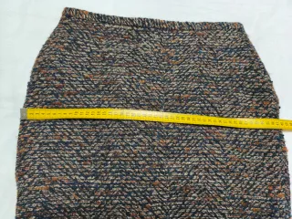 Falda Purificación García ajustada