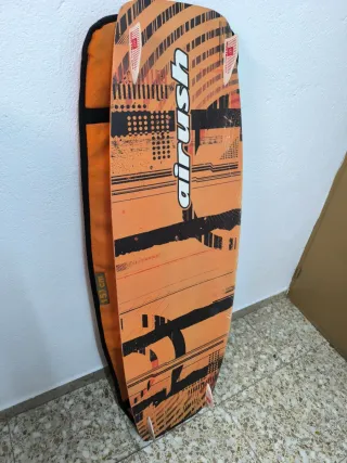 Tabla Kitesurf Twintip 142 + funda transporte