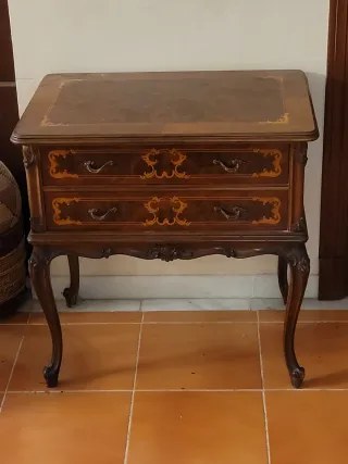 Se venden muebles clásicos artesanales preciosos