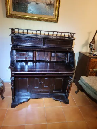 Se venden muebles clásicos artesanales preciosos