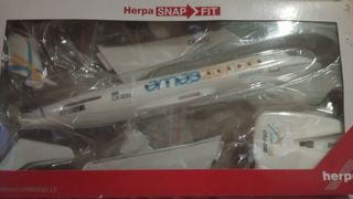 Maqueta Avión CRJ 200 Amaszonas Nueva