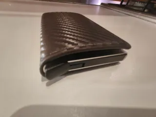 Portafoglio uomo carbon look