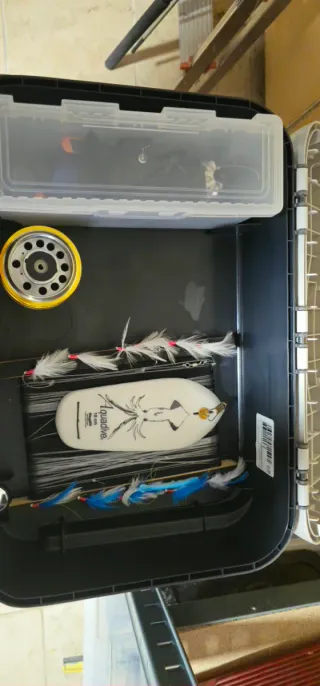 Caña de pescar 210 Marte Plata mas maletin