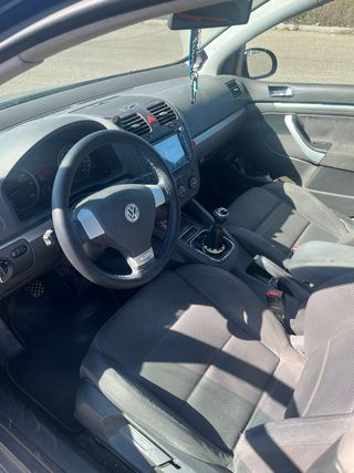 Volkswagen Golf 2005