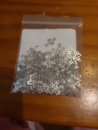 Dijes Cruz Plateado para Bisutería