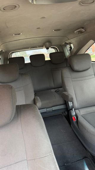 SsangYong Rodius 2011