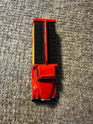 Camioncino di Distribuzione Coca-Cola con Bottiglie