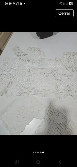 Centros de mesa de tela blancos