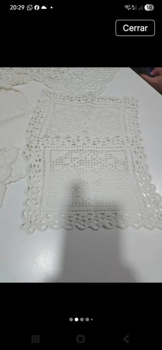 Centros de mesa de tela blancos