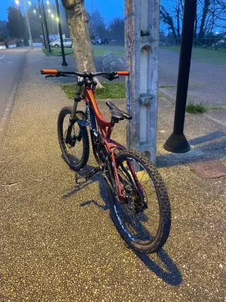 In vendita o scambio Specialized Demo 8