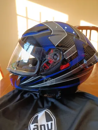 Casco AGV con Intercomunicador y Gafas