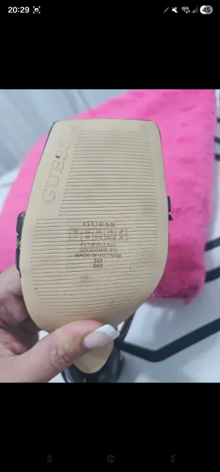 Sandalias Guess Negras Cremallera